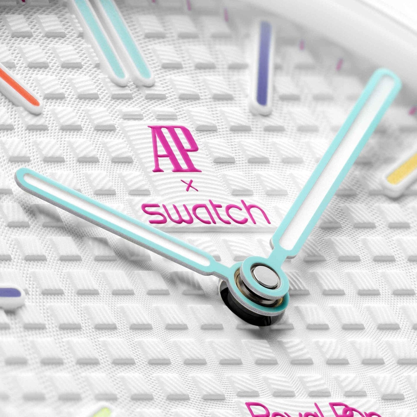 AP × Swatch Royal Pop – Huit Blanc (SSX03W100N)