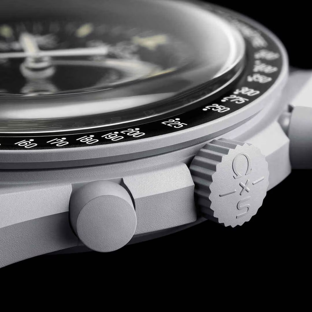 OMEGA × Swatch Bioceramic MoonSwatch – Mission to the Moon (SO33M100)