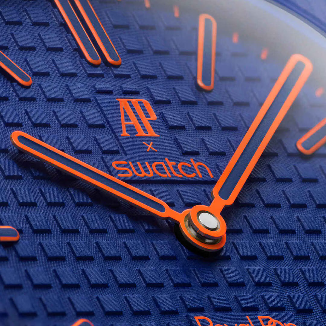 AP × Swatch Royal Pop – Orenji Hachi (SSX03L103N)